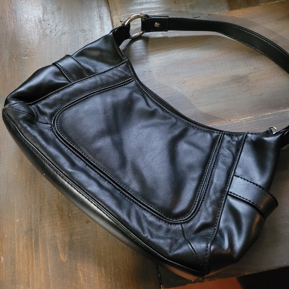 Wilsons Black Leather Hand Bag - Picture 5 of 8